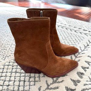 DOLCE VITA VOLLI BOOT IN BROWN SIZE 7